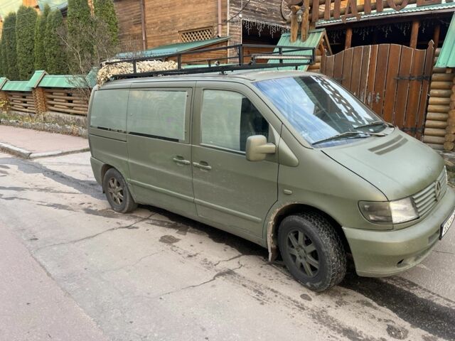 Зеленый Мерседес Вито, объемом двигателя 2 л и пробегом 400 тыс. км за 3050 $, фото 1 на Automoto.ua