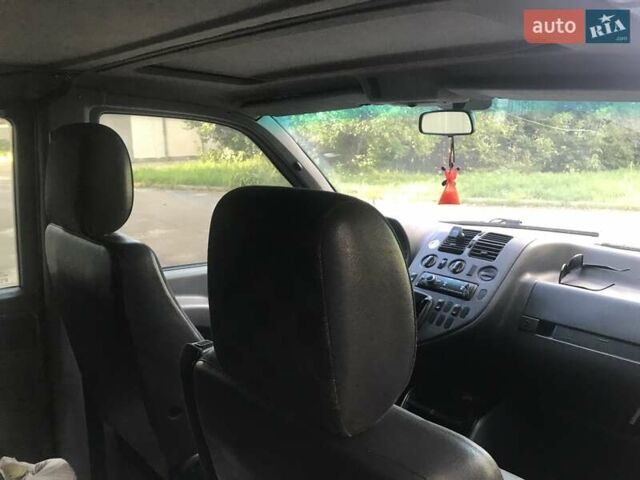 Зелений Мерседес Віто, об'ємом двигуна 2.15 л та пробігом 405 тис. км за 3500 $, фото 1 на Automoto.ua