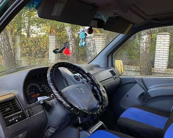 Зеленый Мерседес Вито, объемом двигателя 2.15 л и пробегом 311 тыс. км за 6500 $, фото 7 на Automoto.ua