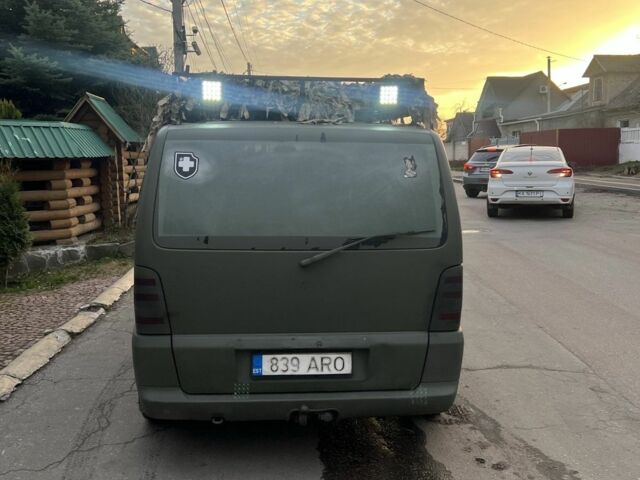 Зеленый Мерседес Вито, объемом двигателя 2 л и пробегом 400 тыс. км за 3050 $, фото 3 на Automoto.ua