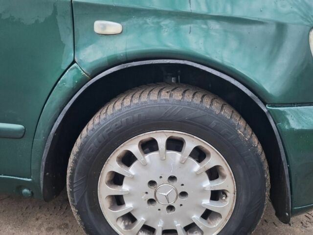 Зелений Мерседес Віто, об'ємом двигуна 2.1 л та пробігом 380 тис. км за 5100 $, фото 4 на Automoto.ua