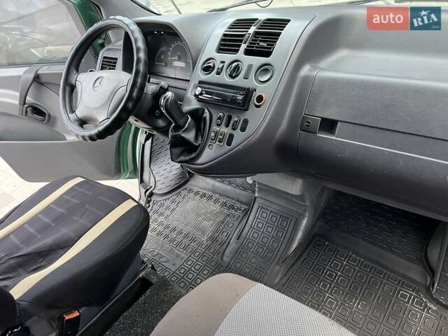 Зеленый Мерседес Вито, объемом двигателя 2.2 л и пробегом 325 тыс. км за 3499 $, фото 13 на Automoto.ua