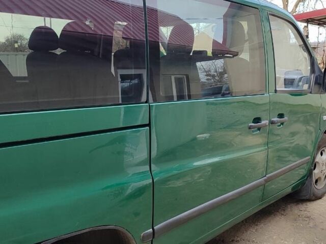 Зелений Мерседес Віто, об'ємом двигуна 2.1 л та пробігом 500 тис. км за 4200 $, фото 3 на Automoto.ua