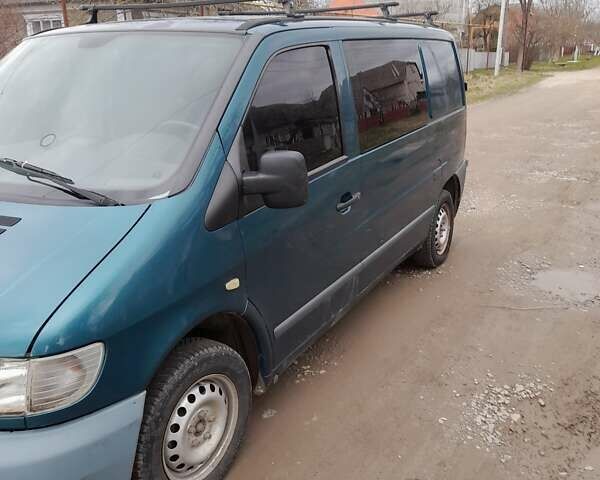 Зеленый Мерседес Вито, объемом двигателя 2.15 л и пробегом 270 тыс. км за 4500 $, фото 5 на Automoto.ua