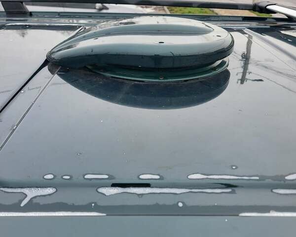 Зеленый Мерседес Вито, объемом двигателя 2.15 л и пробегом 458 тыс. км за 9900 $, фото 15 на Automoto.ua