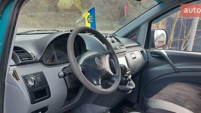 Зеленый Мерседес Вито, объемом двигателя 2.2 л и пробегом 300 тыс. км за 4900 $, фото 4 на Automoto.ua