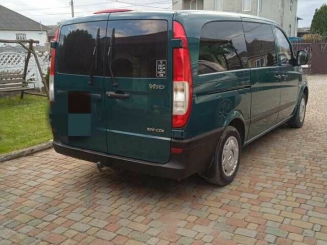 Зеленый Мерседес Вито, объемом двигателя 2.2 л и пробегом 186 тыс. км за 9998 $, фото 1 на Automoto.ua