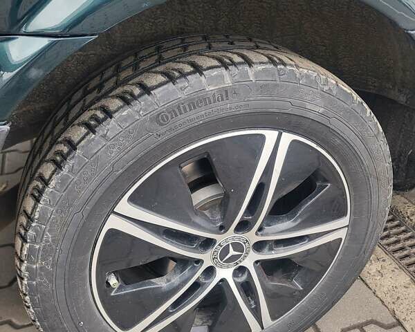 Зеленый Мерседес Вито, объемом двигателя 2.15 л и пробегом 458 тыс. км за 9900 $, фото 30 на Automoto.ua