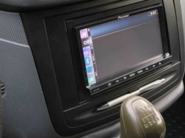 Зеленый Мерседес Вито, объемом двигателя 2.2 л и пробегом 186 тыс. км за 9998 $, фото 5 на Automoto.ua