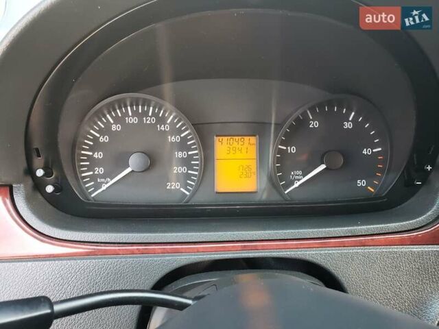 Зеленый Мерседес Вито, объемом двигателя 2.14 л и пробегом 410 тыс. км за 15500 $, фото 30 на Automoto.ua