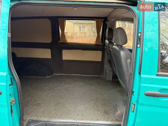 Зеленый Мерседес Вито, объемом двигателя 2.2 л и пробегом 544 тыс. км за 9000 $, фото 3 на Automoto.ua