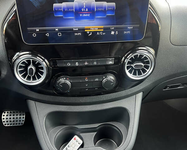 Зеленый Мерседес Вито, объемом двигателя 2.14 л и пробегом 169 тыс. км за 21900 $, фото 18 на Automoto.ua