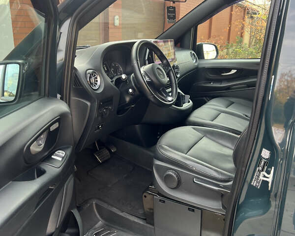 Зеленый Мерседес Вито, объемом двигателя 2.14 л и пробегом 169 тыс. км за 21900 $, фото 8 на Automoto.ua