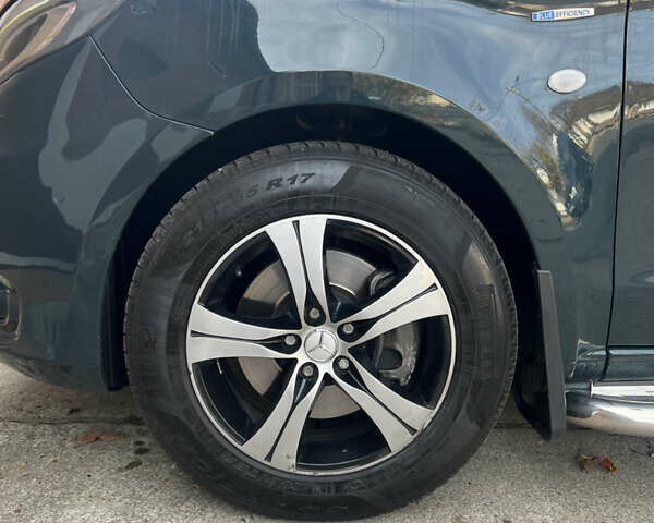 Зеленый Мерседес Вито, объемом двигателя 2.14 л и пробегом 169 тыс. км за 21900 $, фото 6 на Automoto.ua