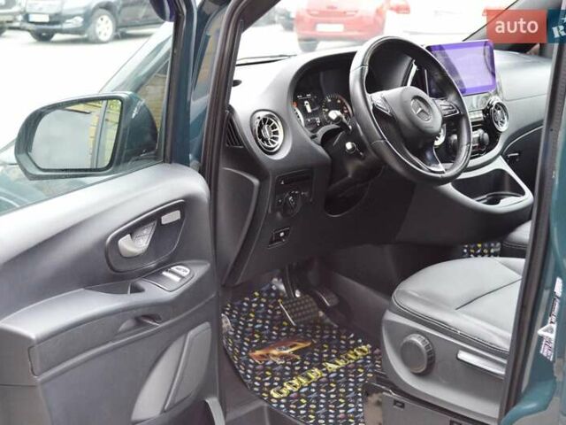 Зеленый Мерседес Вито, объемом двигателя 2.2 л и пробегом 99 тыс. км за 21500 $, фото 18 на Automoto.ua