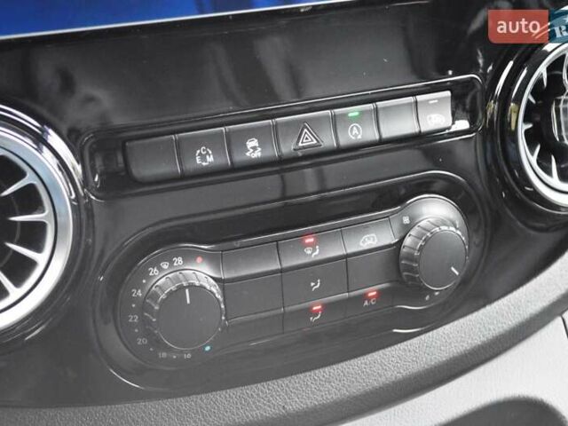 Зеленый Мерседес Вито, объемом двигателя 2.2 л и пробегом 99 тыс. км за 21500 $, фото 34 на Automoto.ua