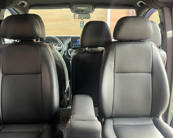 Зеленый Мерседес Вито, объемом двигателя 2.14 л и пробегом 169 тыс. км за 21900 $, фото 16 на Automoto.ua