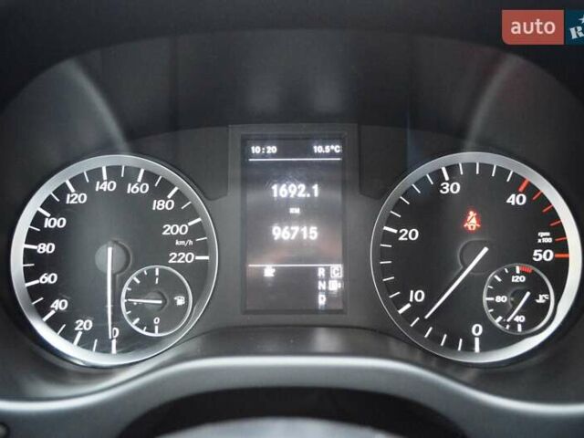 Зеленый Мерседес Вито, объемом двигателя 2.2 л и пробегом 99 тыс. км за 21500 $, фото 27 на Automoto.ua