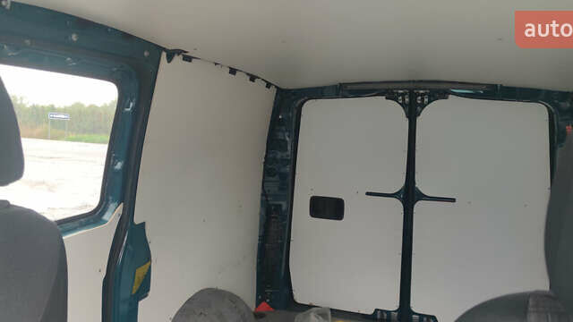 Зеленый Мерседес Вито, объемом двигателя 2.1 л и пробегом 155 тыс. км за 22100 $, фото 5 на Automoto.ua