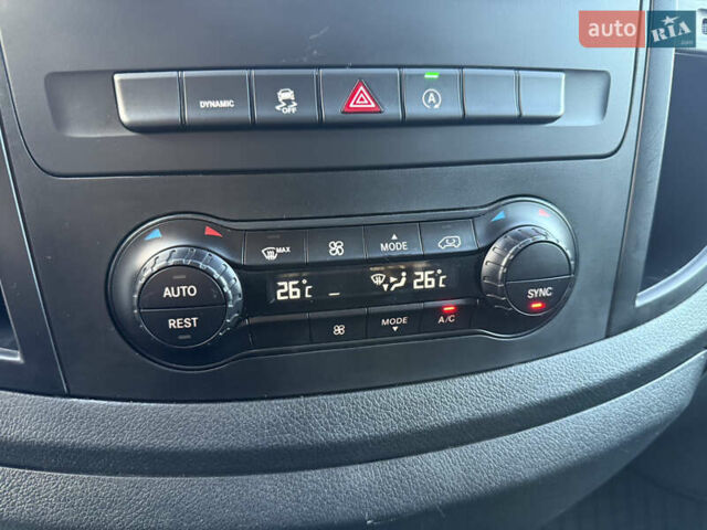 Зелений Мерседес Віто, об'ємом двигуна 1.95 л та пробігом 225 тис. км за 23999 $, фото 49 на Automoto.ua