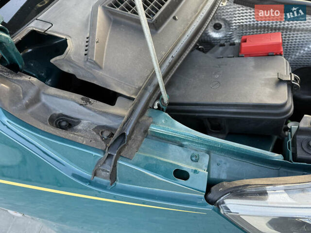 Зелений Мерседес Віто, об'ємом двигуна 1.95 л та пробігом 225 тис. км за 23999 $, фото 32 на Automoto.ua