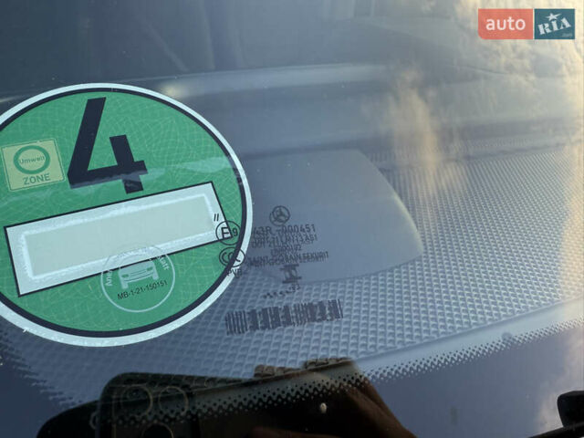 Зеленый Мерседес Вито, объемом двигателя 1.95 л и пробегом 225 тыс. км за 24444 $, фото 34 на Automoto.ua