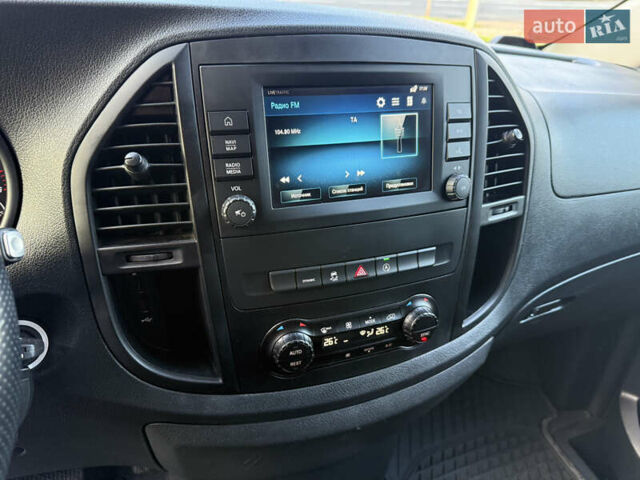 Зелений Мерседес Віто, об'ємом двигуна 1.95 л та пробігом 225 тис. км за 23999 $, фото 45 на Automoto.ua