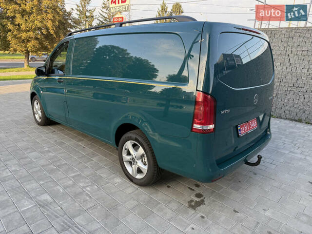 Зеленый Мерседес Вито, объемом двигателя 1.95 л и пробегом 225 тыс. км за 24444 $, фото 7 на Automoto.ua