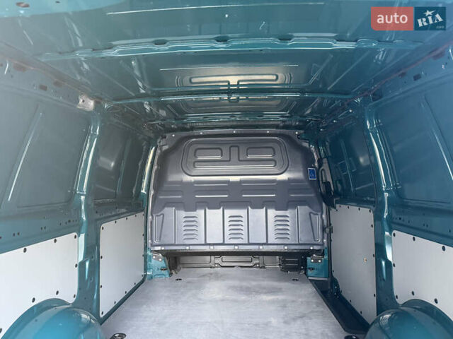 Зелений Мерседес Віто, об'ємом двигуна 1.95 л та пробігом 225 тис. км за 23999 $, фото 21 на Automoto.ua