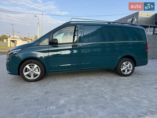 Зеленый Мерседес Вито, объемом двигателя 1.95 л и пробегом 225 тыс. км за 24444 $, фото 6 на Automoto.ua