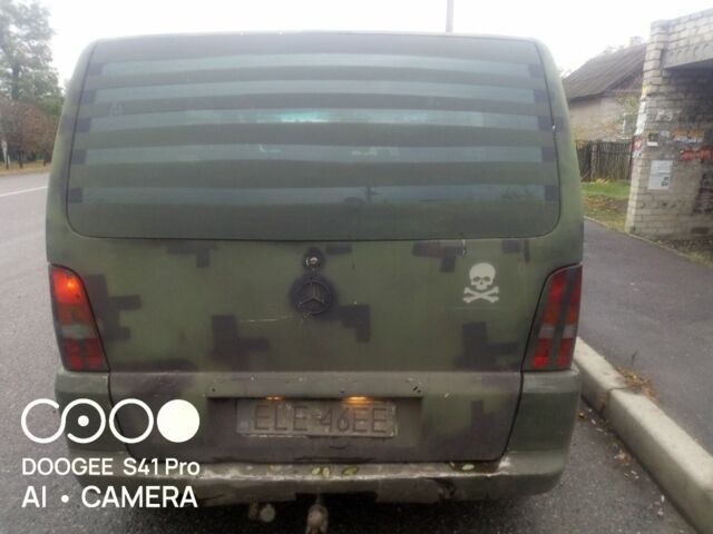 Зеленый Мерседес Вито, объемом двигателя 2.2 л и пробегом 450 тыс. км за 2500 $, фото 7 на Automoto.ua