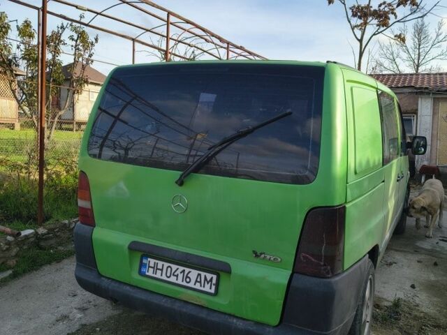 Зелений Мерседес Віто, об'ємом двигуна 2.1 л та пробігом 350 тис. км за 3200 $, фото 4 на Automoto.ua