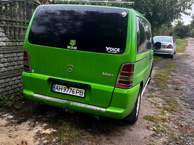 Мерседес Вито 1997 в Кременчуге на Automoto.ua Зеленый Мерседес Вито, объемом двигателя 2.3 л и пробегом 280 тыс. км за 4500 $, фото 1 на Automoto.ua
