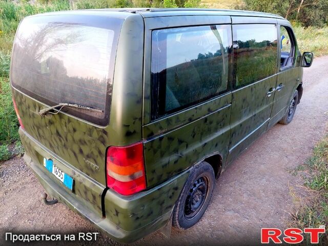 Зеленый Мерседес Вито, объемом двигателя 23 л и пробегом 910 тыс. км за 2999 $, фото 2 на Automoto.ua