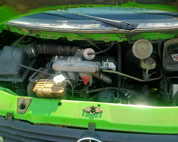 Зелений Мерседес Віто, об'ємом двигуна 2.4 л та пробігом 450 тис. км за 3500 $, фото 10 на Automoto.ua