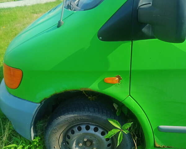 Зелений Мерседес Віто, об'ємом двигуна 2.4 л та пробігом 450 тис. км за 3500 $, фото 14 на Automoto.ua