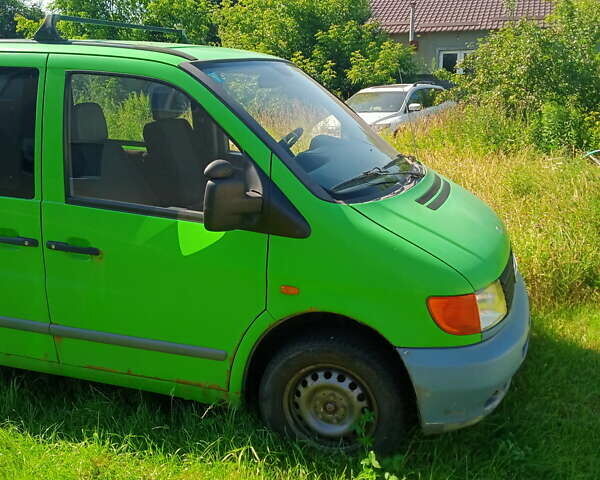 Зелений Мерседес Віто, об'ємом двигуна 2.4 л та пробігом 450 тис. км за 3500 $, фото 1 на Automoto.ua