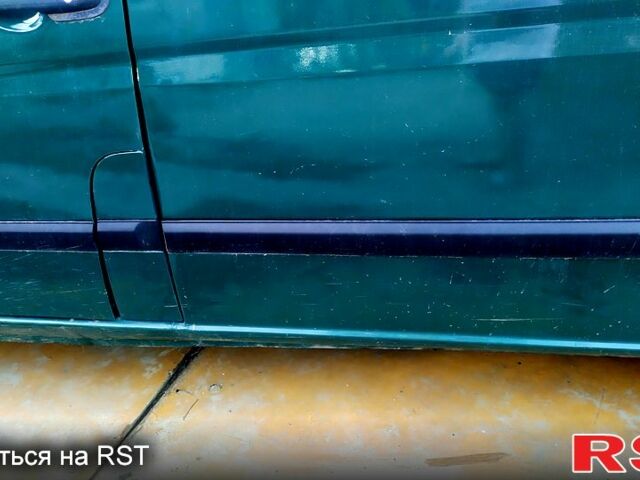 Зелений Мерседес Віто, об'ємом двигуна 2.1 л та пробігом 405 тис. км за 7900 $, фото 6 на Automoto.ua
