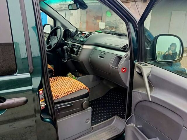 Зеленый Мерседес Вито, объемом двигателя 2.1 л и пробегом 200 тыс. км за 8000 $, фото 5 на Automoto.ua