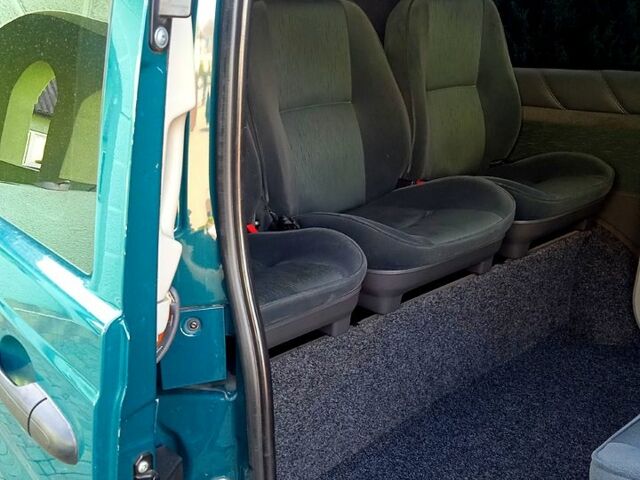 Зеленый Мерседес Вито, объемом двигателя 2.1 л и пробегом 186 тыс. км за 9900 $, фото 8 на Automoto.ua