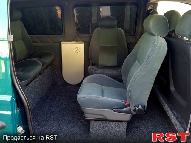 Зеленый Мерседес Вито, объемом двигателя 2.1 л и пробегом 186 тыс. км за 9900 $, фото 7 на Automoto.ua