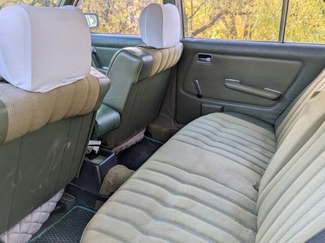 Білий Мерседес В123, об'ємом двигуна 2 л та пробігом 446 тис. км за 1999 $, фото 4 на Automoto.ua