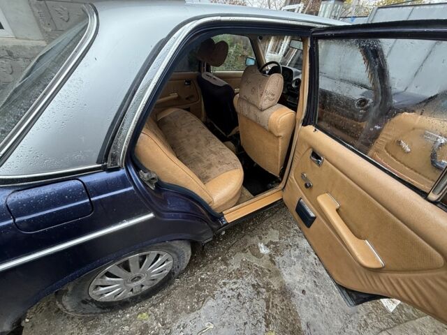 Мерседес В123 1982 в Кропивницком (Кировограде) на Automoto.ua Синий Мерседес В123, объемом двигателя 3 л и пробегом 297 тыс. км за 1500 $, фото 7 на Automoto.ua