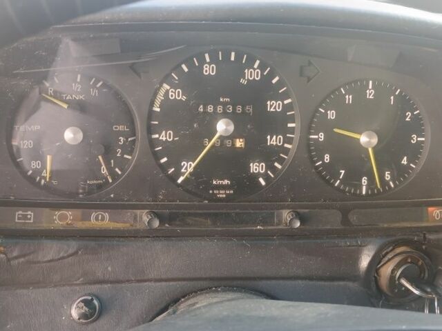 Синий Мерседес В123, объемом двигателя 2 л и пробегом 1000 тыс. км за 1000 $, фото 3 на Automoto.ua