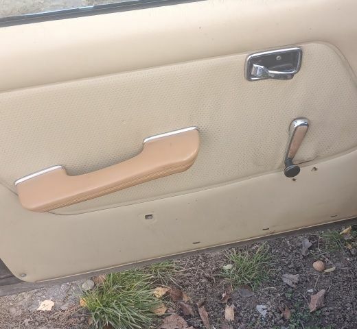 Синий Мерседес В123, объемом двигателя 2 л и пробегом 1000 тыс. км за 1000 $, фото 6 на Automoto.ua