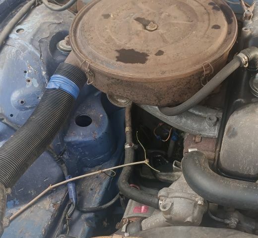 Синий Мерседес В123, объемом двигателя 2 л и пробегом 1000 тыс. км за 1000 $, фото 1 на Automoto.ua