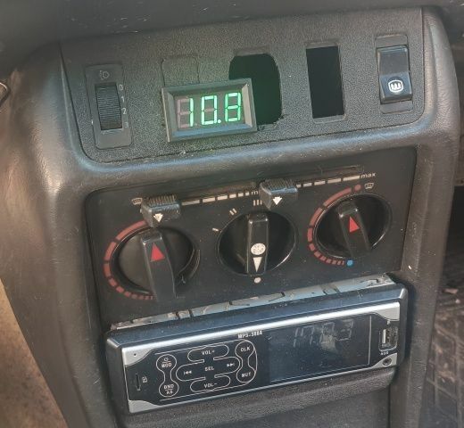 Синий Мерседес В123, объемом двигателя 2 л и пробегом 1000 тыс. км за 1000 $, фото 2 на Automoto.ua