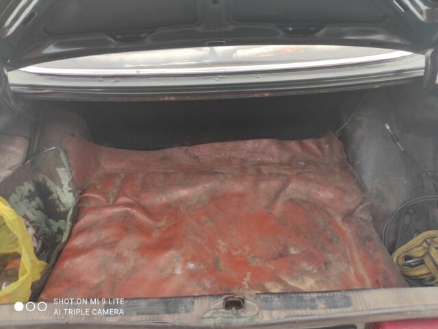 Зеленый Мерседес В123, объемом двигателя 2 л и пробегом 400 тыс. км за 1313 $, фото 12 на Automoto.ua