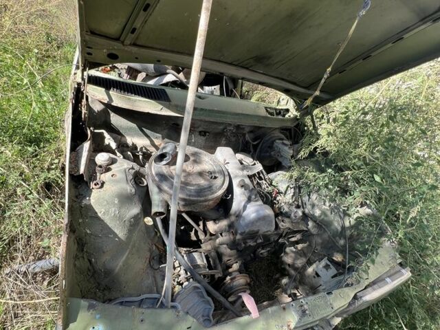 Зеленый Мерседес В123, объемом двигателя 2 л и пробегом 300 тыс. км за 650 $, фото 6 на Automoto.ua