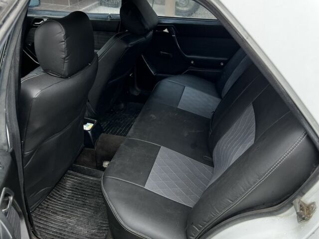 Білий Мерседес В124, об'ємом двигуна 2 л та пробігом 270 тис. км за 1100 $, фото 5 на Automoto.ua